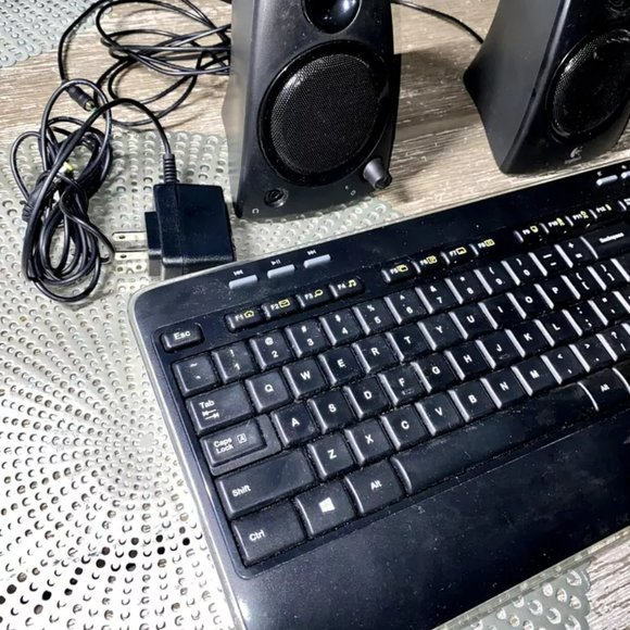 Logitech K520 Keyboard (w/o Receiver) & Speakers - Picture 2 of 6